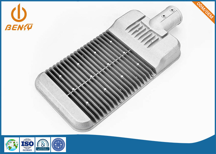 OEM ODM LED ضوء المسار الإسكان الدقة CNC قطع غيار الآلات